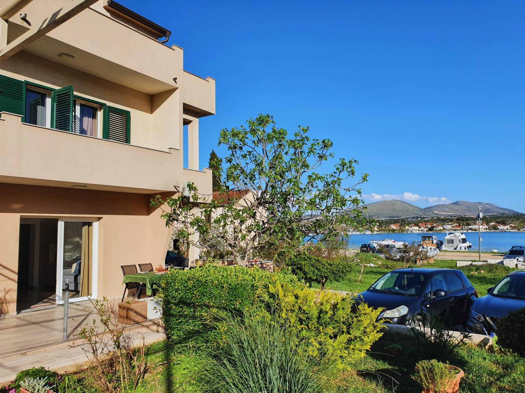 Gracienda Apartment บิลิเซ ภายนอก รูปภาพ